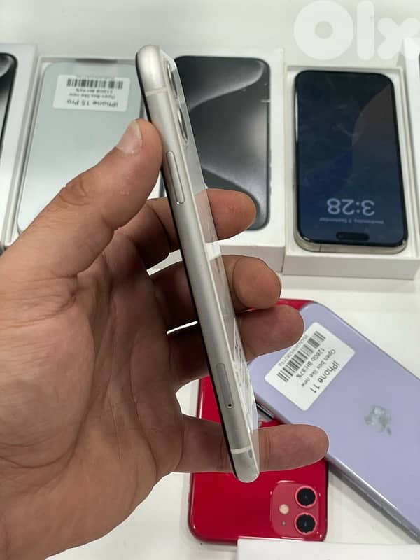 iPhone 11 256 battery 100% zero scratch all working like new 1