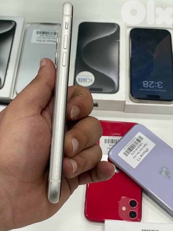 iPhone 11 256 battery 100% zero scratch all working like new 2