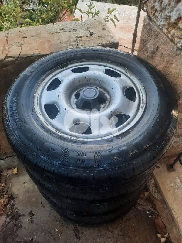 tyres rav4 and rims 0