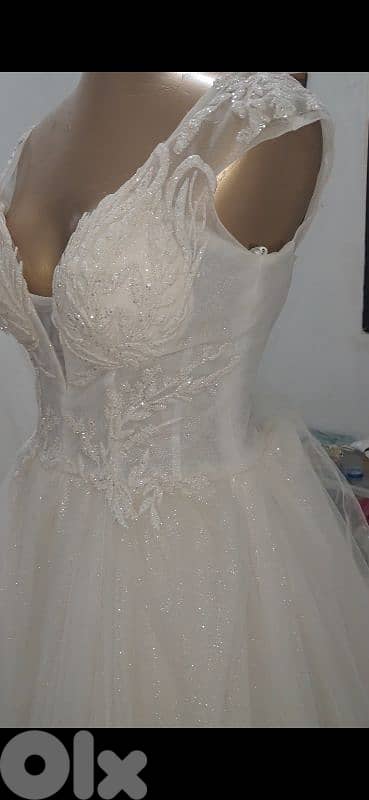 simple wedding dress 2