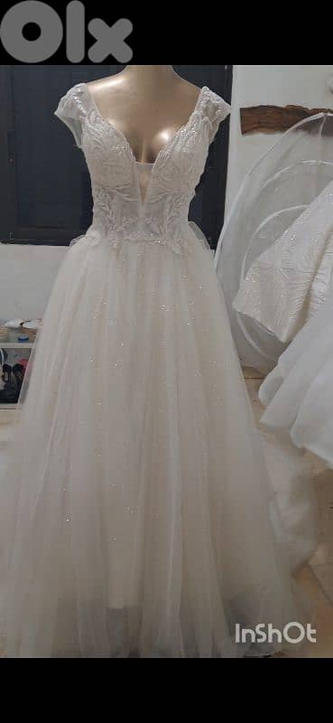 simple wedding dress 3