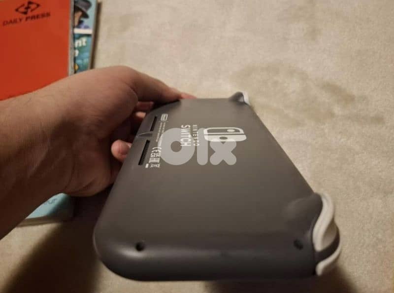 nintendo switch lite 4