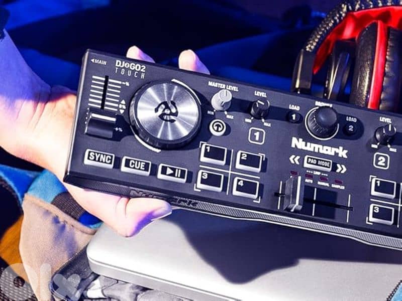 Numark DJ2GO2 Touch Compact DJ Controller with 2 Decks, Mixer 7