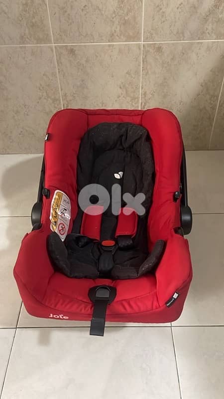 Joie car seats with base 0