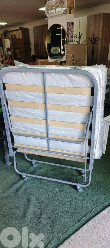 lot pliant Italy تخت كسر ايطالي 0