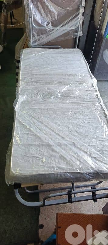 lot pliant Italy تخت كسر ايطالي 1