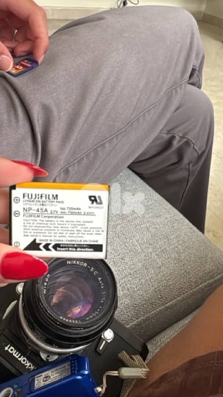 fuji camera needs fixing or new battery 2