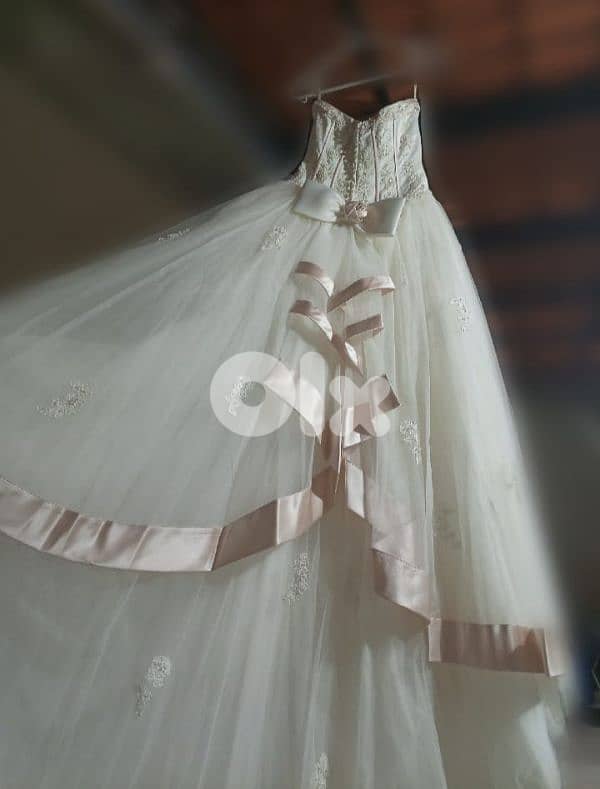 wedding dress 0