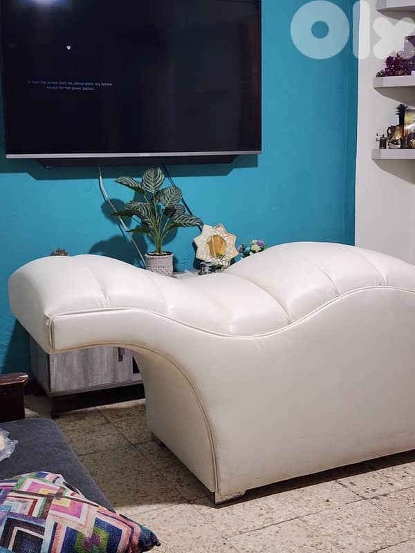 luxury lash bed like new 1