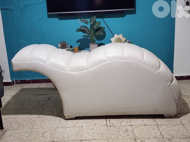 luxury lash bed like new 2