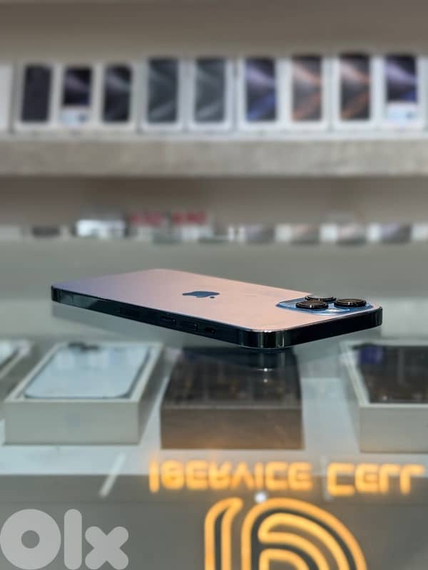 Iphone 12 Pro Max Capacity: 128 Gb Still New 2