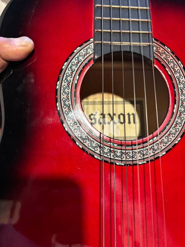 guitar saxon 3