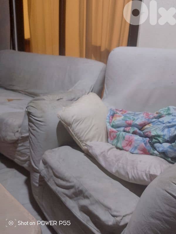 3 sofas 0