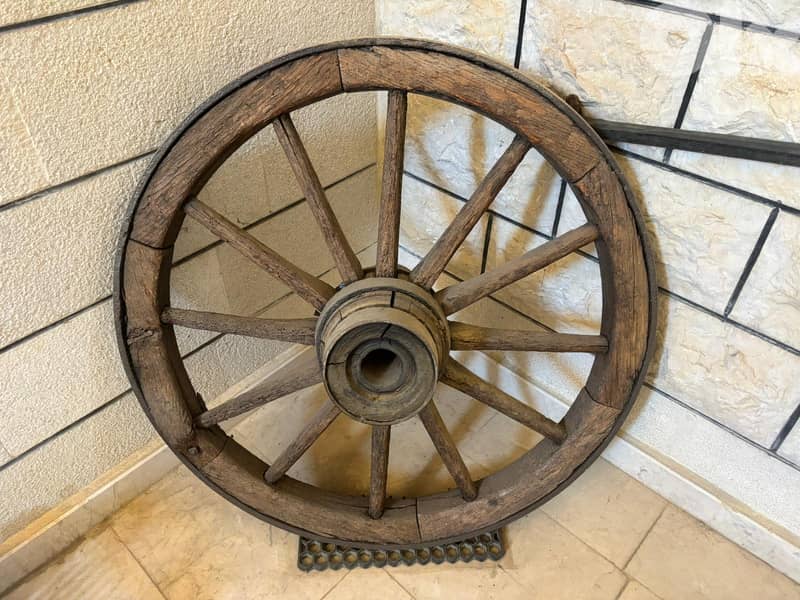 دواليب طنبر اوروبي بحالة جيدة جداً قياس 94cm للتواصل واتسآب 81643869 1