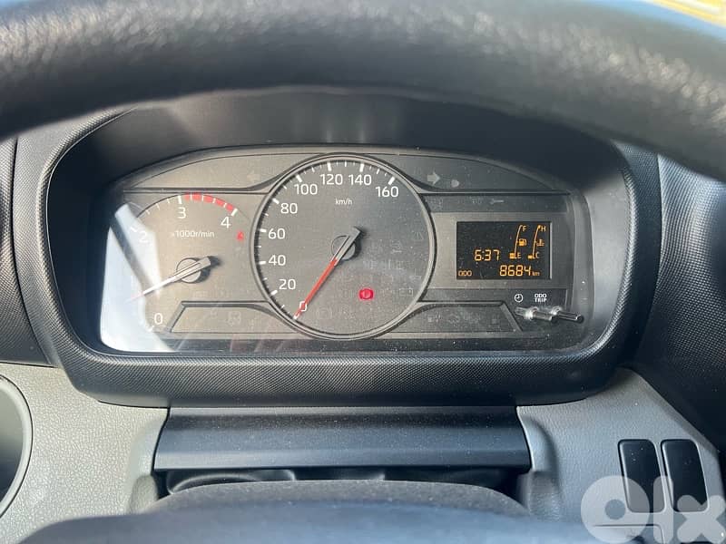 hino 300 صهريج هياه 4