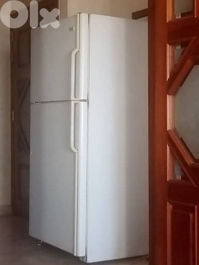 fridge Maytag 29 feet good براد شغال كبير