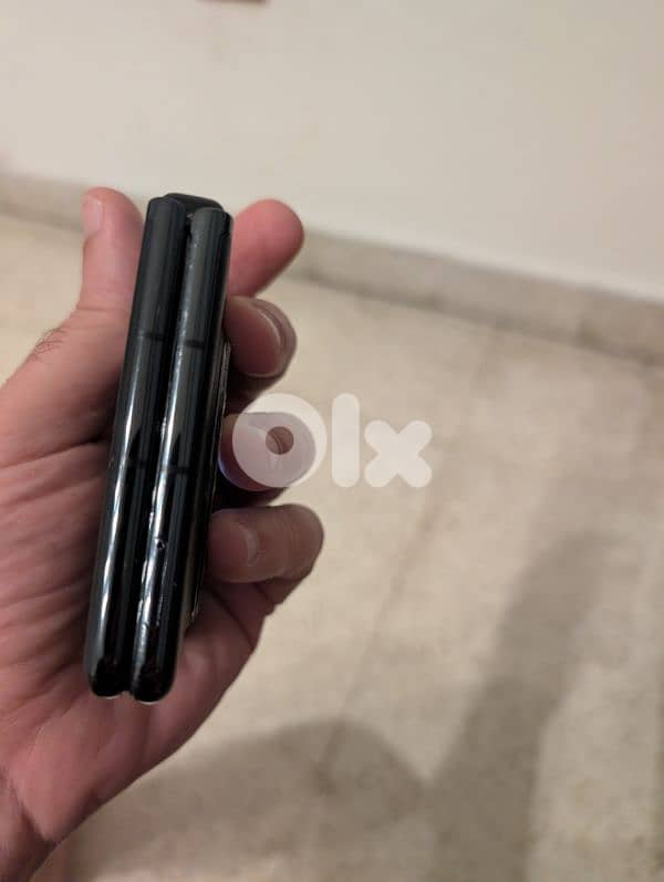 120$ في نقطة بالشاشة بس كل شي ماشي في 1