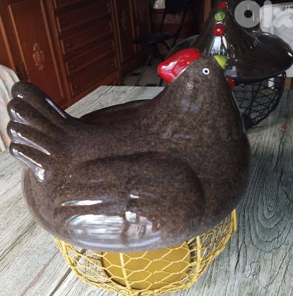 stunning ceramic and steel eggs basket 2