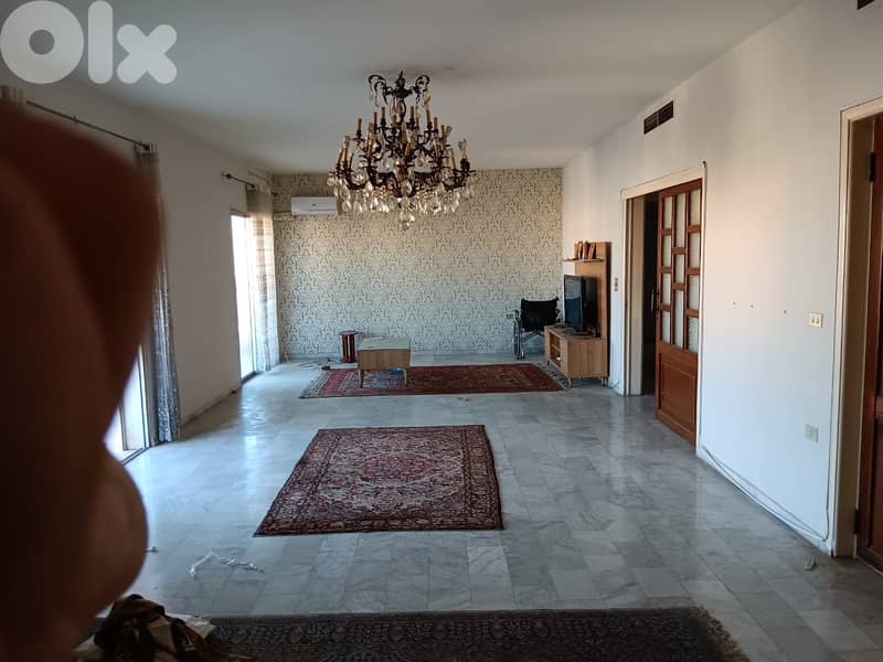 Apartment for Sale in Mar Elias شقة للبيع في مار الياس 0