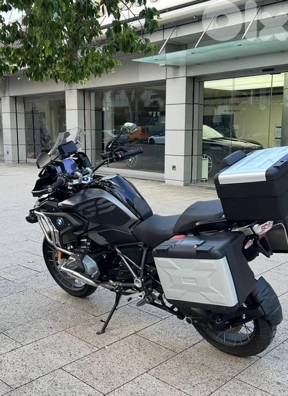 BMW R 1250 GS -Triple Black - 2022 - 1800 km only 0