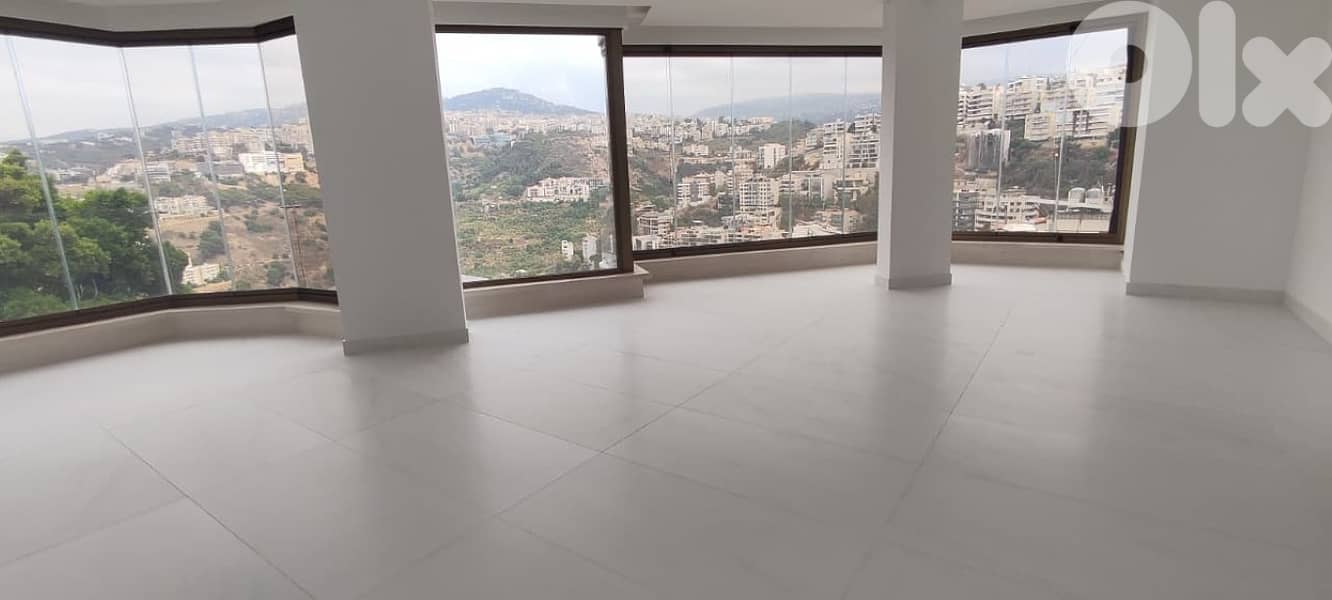 شقة فخمة للبيع في الحازمية Decorated apartment for sale in Hazmieh 0