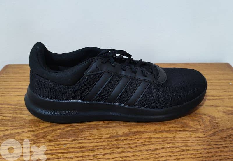 Original Adidas Cloudfoam - Size: 43 1/3 2