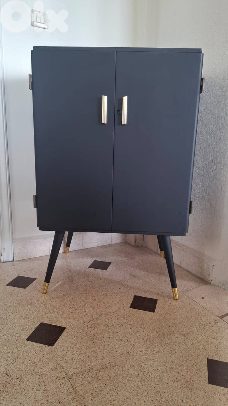 Vintage Schneider TV 1