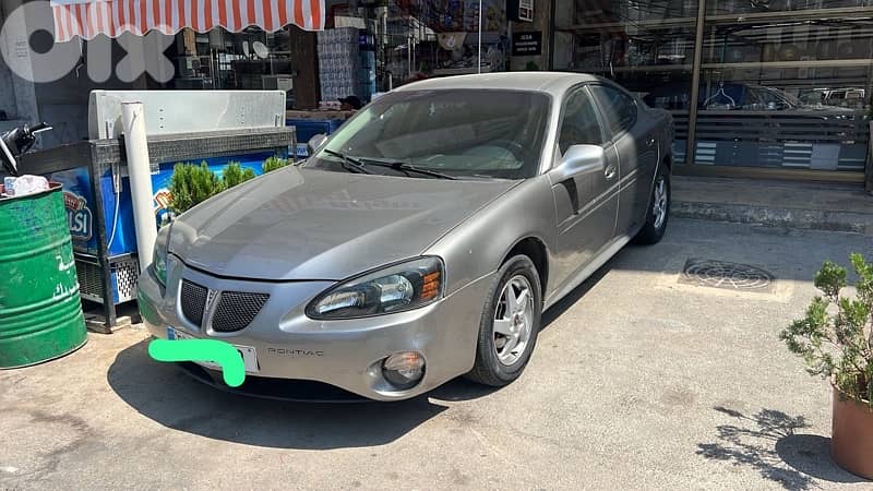 Pontiac Grand Prix 2004 0