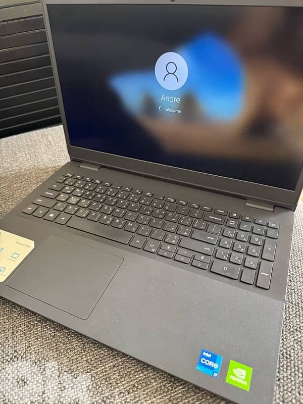 DELL laptop veryy good condition 0