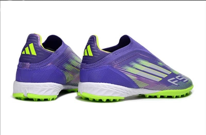 Football shoes original highest quality in 30% Limited discount 0