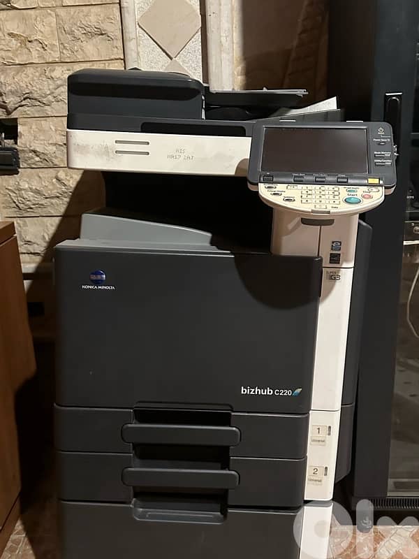 Konica Minolta Bizhub C220 – Color Printer/Scanner/Copier 1