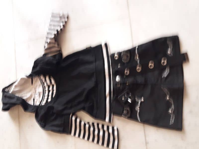 طقم بناتي ولادي 0