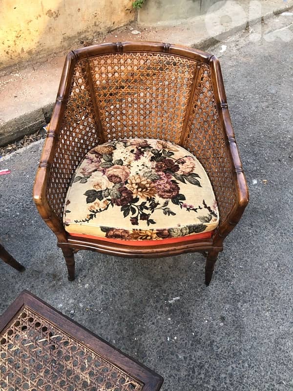 vintage living room in excellent condition. 520$ 6