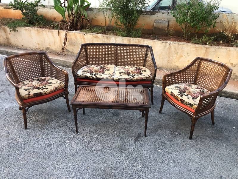 vintage living room in excellent condition. 520$ 7