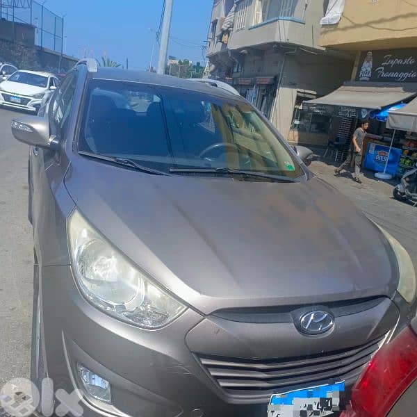 Hyundai Tucson AWD 2011 COMPANY SOURCE 0