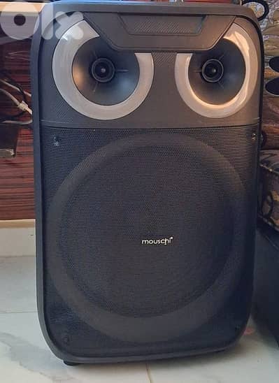 speaker Mouschi like new