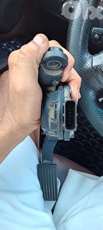 Accelerator pedal دعسة بنزين 2