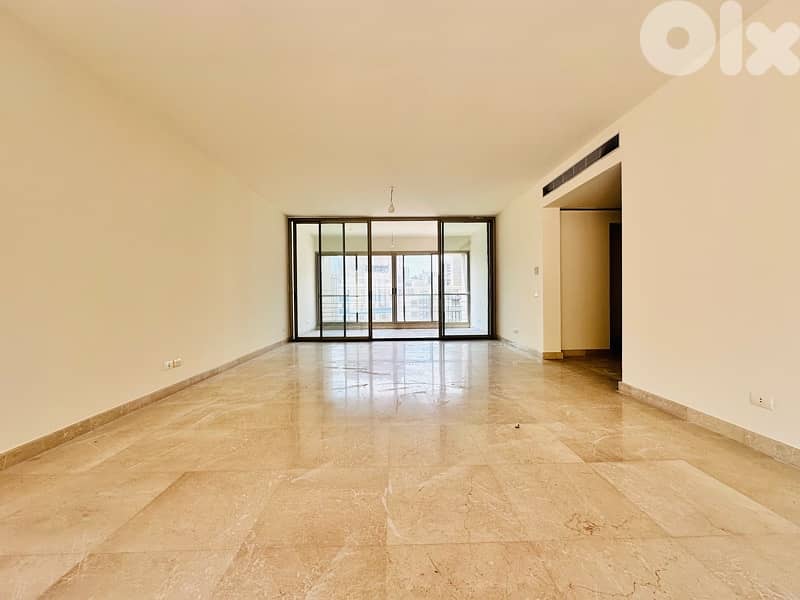 210 Sqm Apartment For Rent In Hamra - شقة للايجار في الحمرا 0
