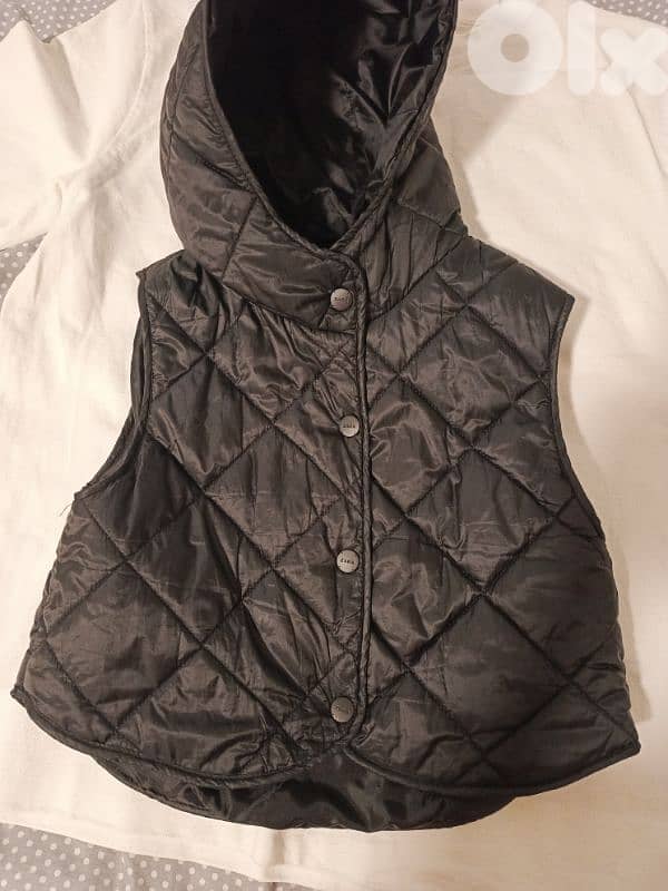 جيليه اسود خفيف من زارا 3