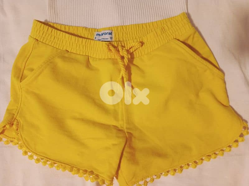 Zara white top with yellow short Mayoral 0