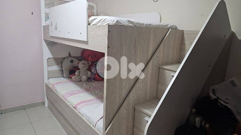 bunkbeds and closets 3