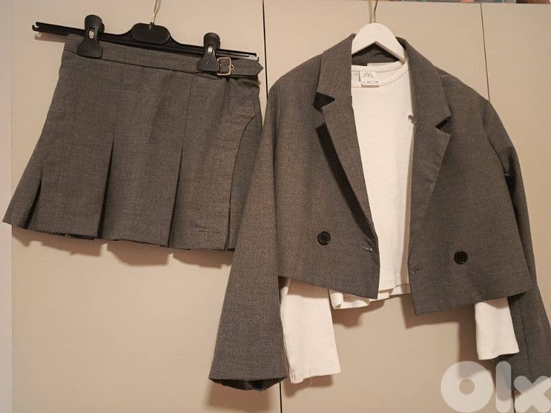 جاكيت وتنورة مع كنزة كم طويل-زارا 0