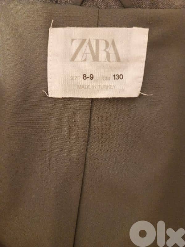 جاكيت وتنورة مع كنزة كم طويل-زارا 5