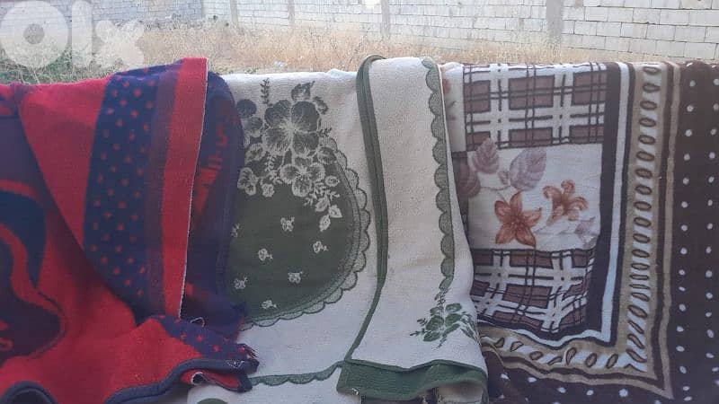 حرامات سميكه كبيره الواحد ٤٠٠ الف 1