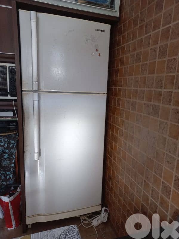 barad hitachi/ fridge 0