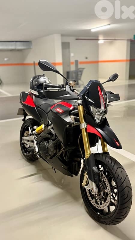 Aprilia dorsoduro 1200cc 3