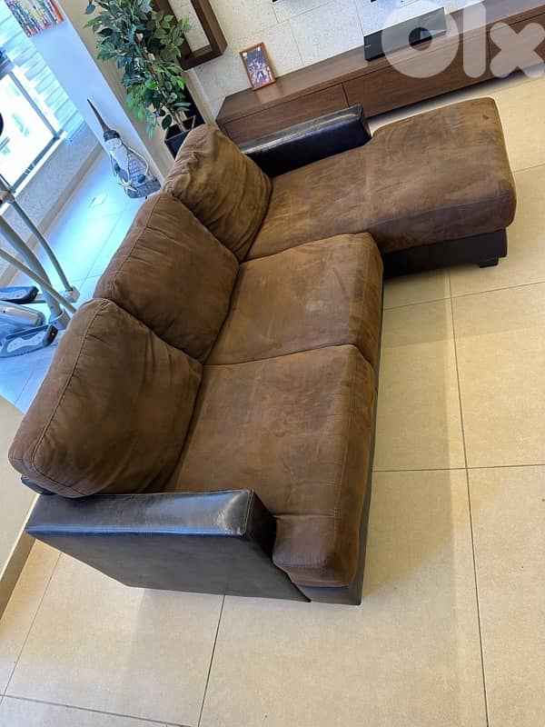Brown Sectional Sofa   كنبة ركنية بنية اللون 4