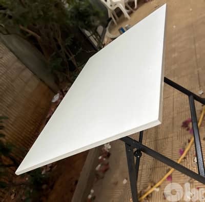 architecture table