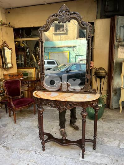 كونسول خشب جوز فرنسي ناعم شغل مميز ولا اروع وجه رخام سعر لقطة