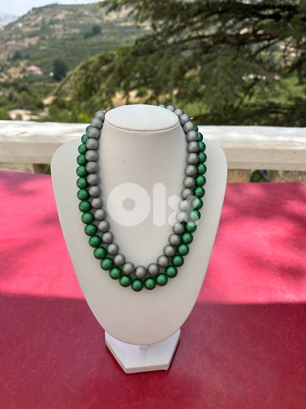 Hand-made Necklaces & Earrings 10